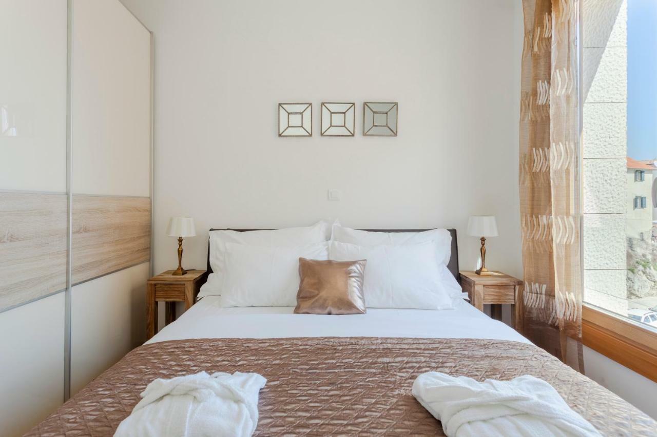 New Luxury Apartment Nives On Seaside สปลิท ภายนอก รูปภาพ