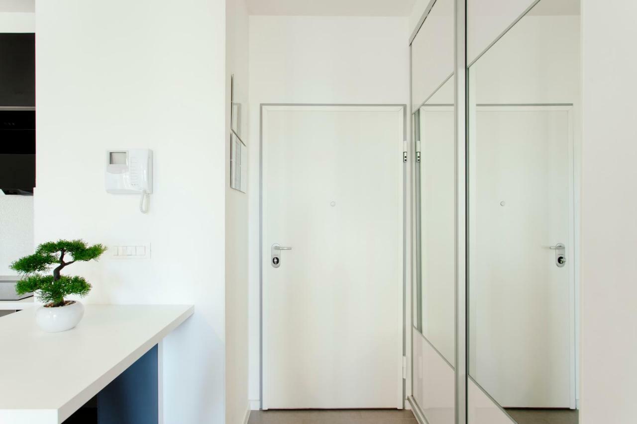 New Luxury Apartment Nives On Seaside สปลิท ภายนอก รูปภาพ