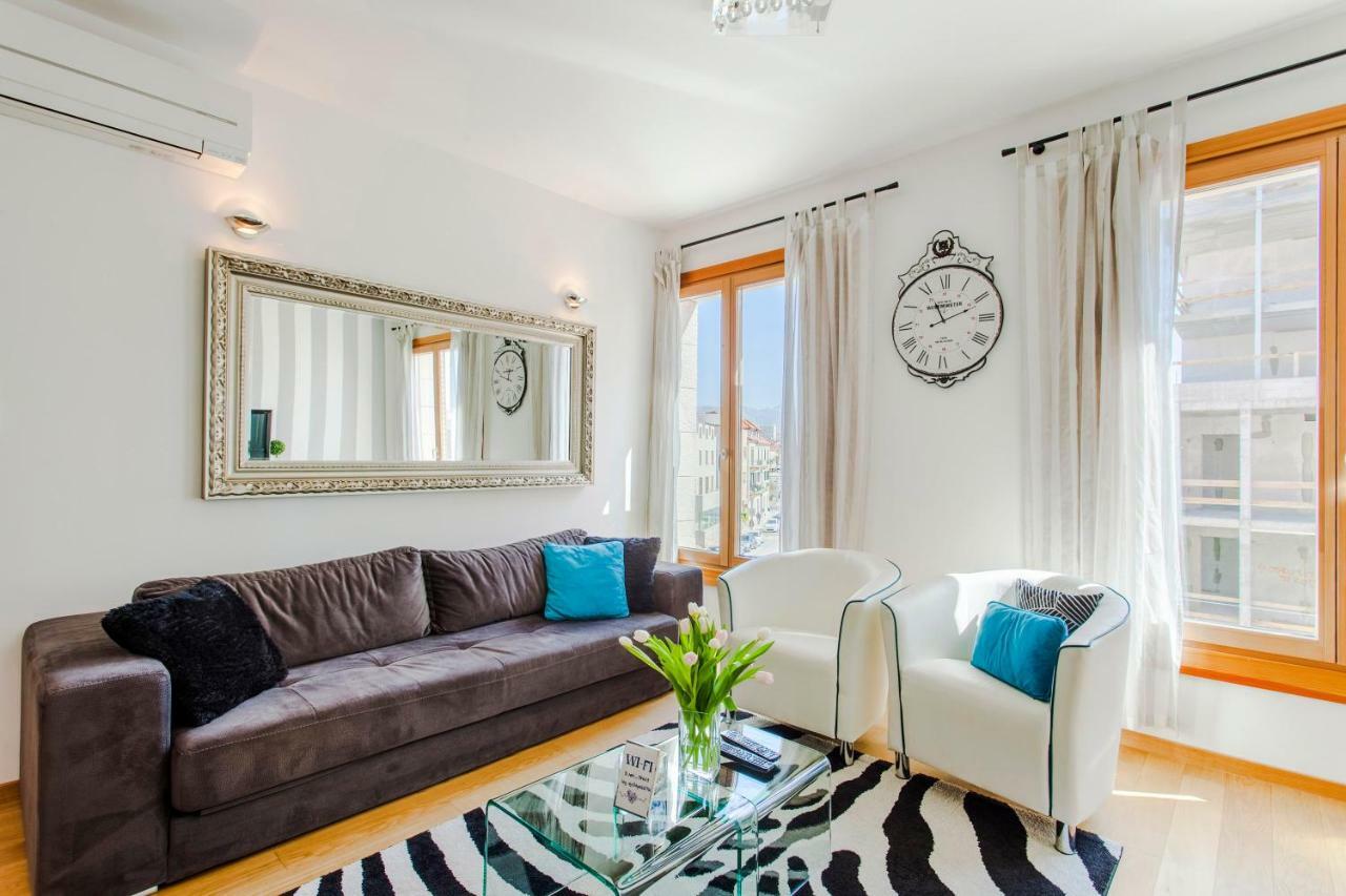 New Luxury Apartment Nives On Seaside สปลิท ภายนอก รูปภาพ